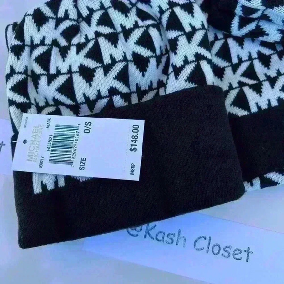 Michael Kors Hat,Gloves & Scarf Gift Box Set MK Signature Black main image 4